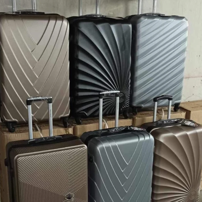 Set valise rigide